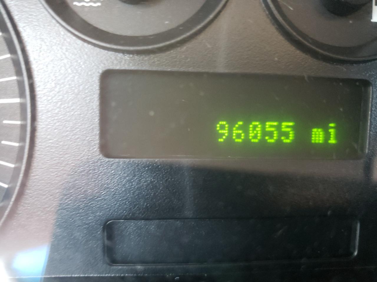 Photo 8 from auction – 2005 FORD TAURUS with VIN 1FAHP53245A123381