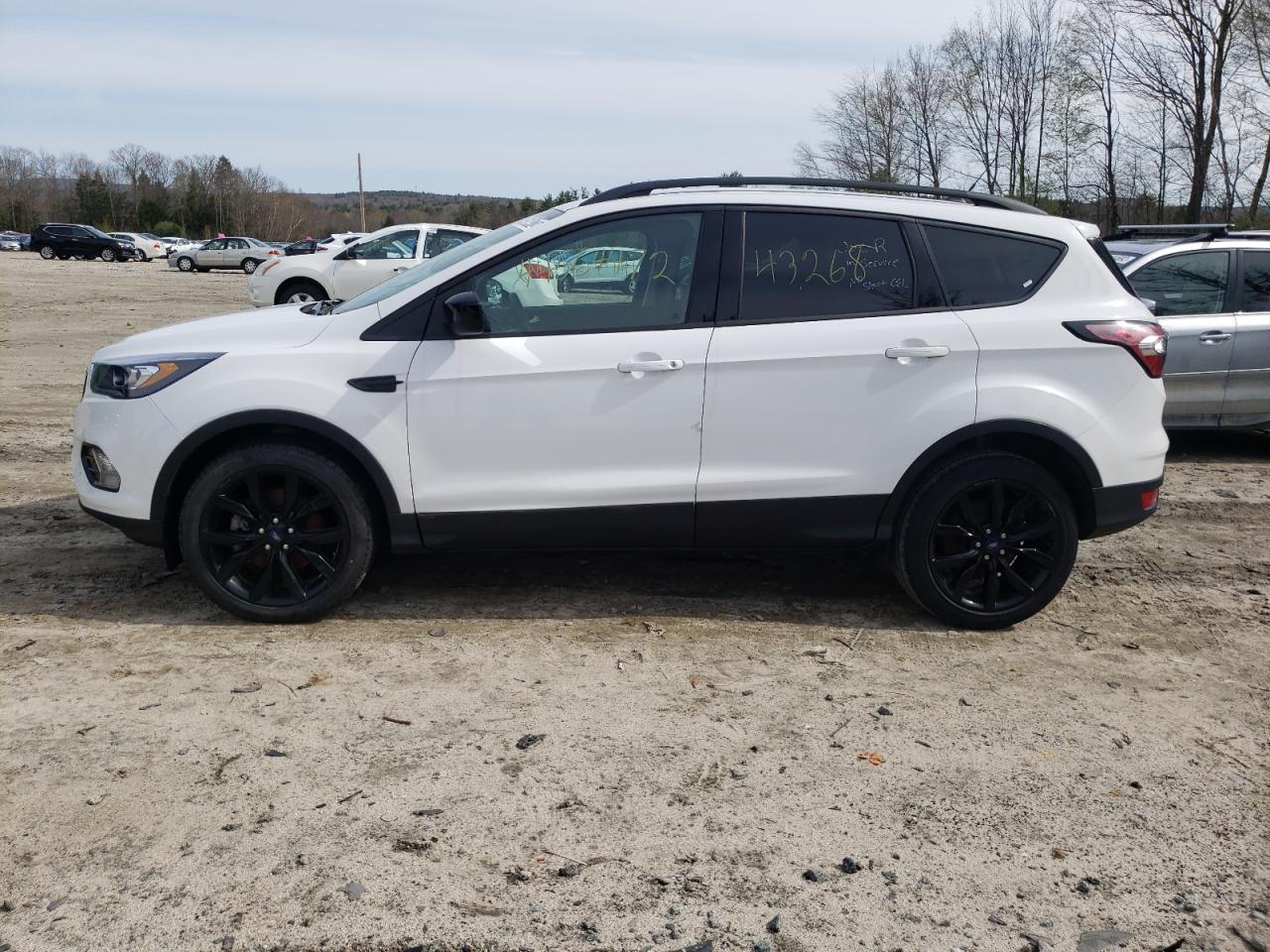 Photo 9 from auction – 2018 FORD ESCAPE SE with VIN 1FMCU9GD0JUC24843