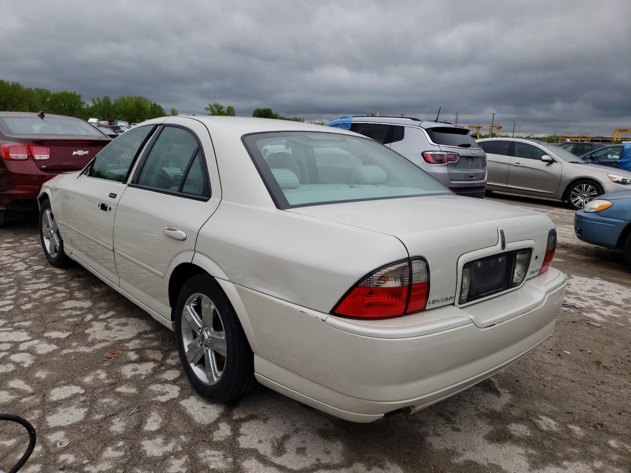 Photo 3 from auction – 2006 LINCOLN LS with VIN 1LNHM87AX6Y612782