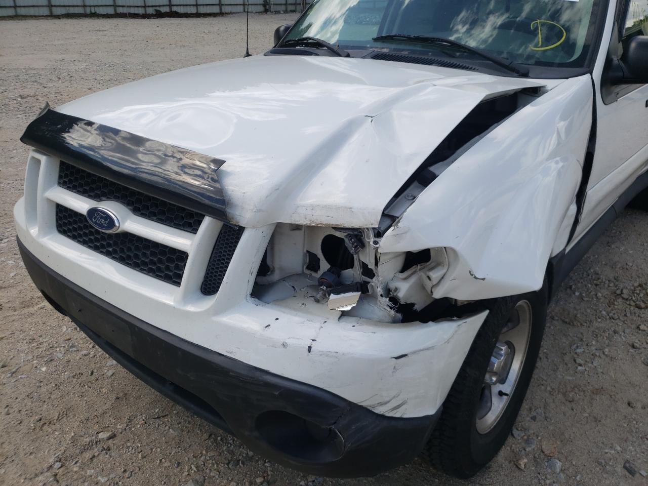 Photo 9 from auction – 2004 FORD EXPLORER S with VIN 1FMZU77K74UC21293