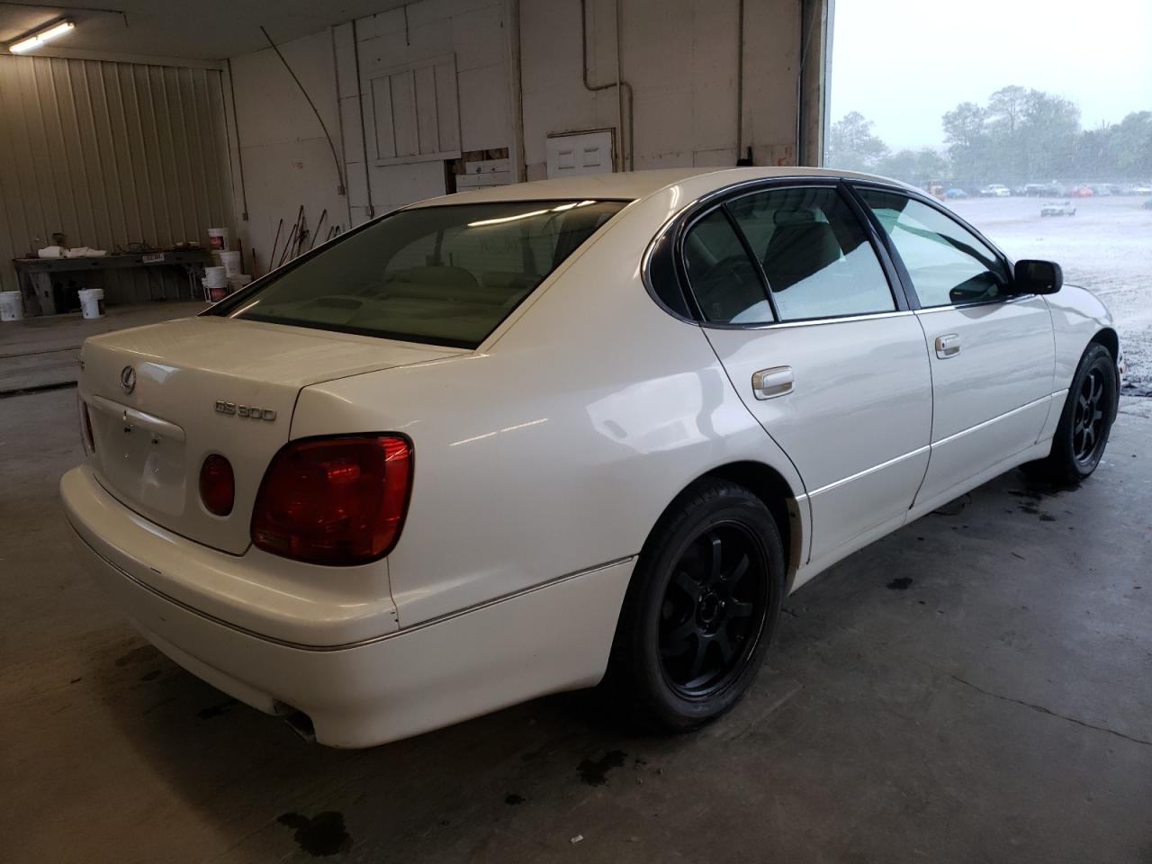 Photo 4 from auction – 2001 LEXUS GS 300 with VIN JT8BD69S610134922