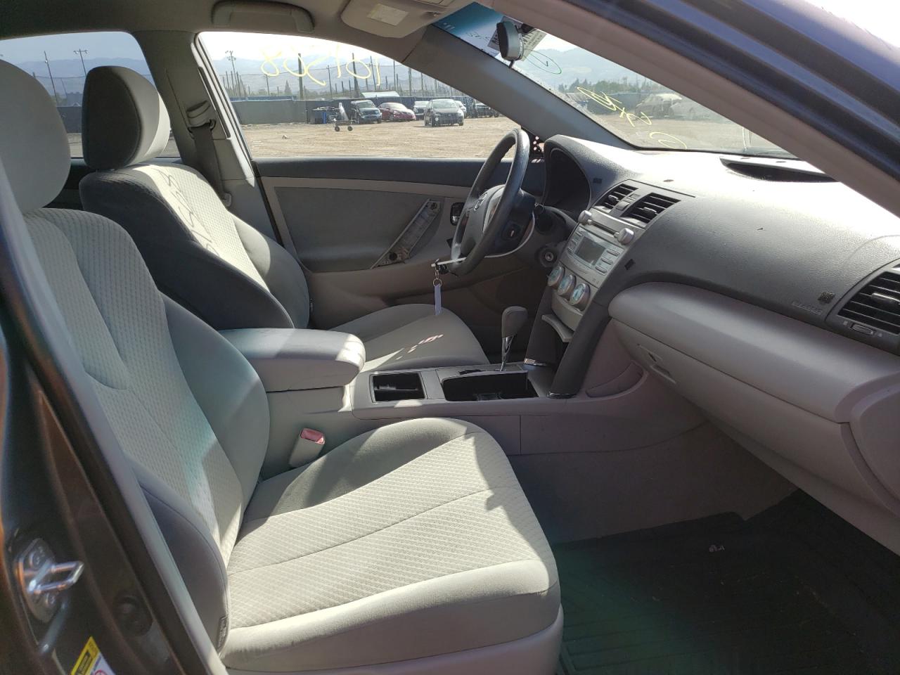 Photo 5 from auction – 2009 TOYOTA CAMRY BASE with VIN 4T4BE46K79R105393