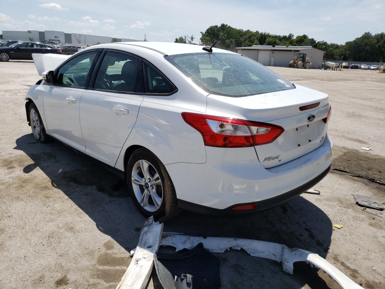 Photo 3 from auction – 2014 FORD FOCUS SE with VIN 1FADP3F22EL419938