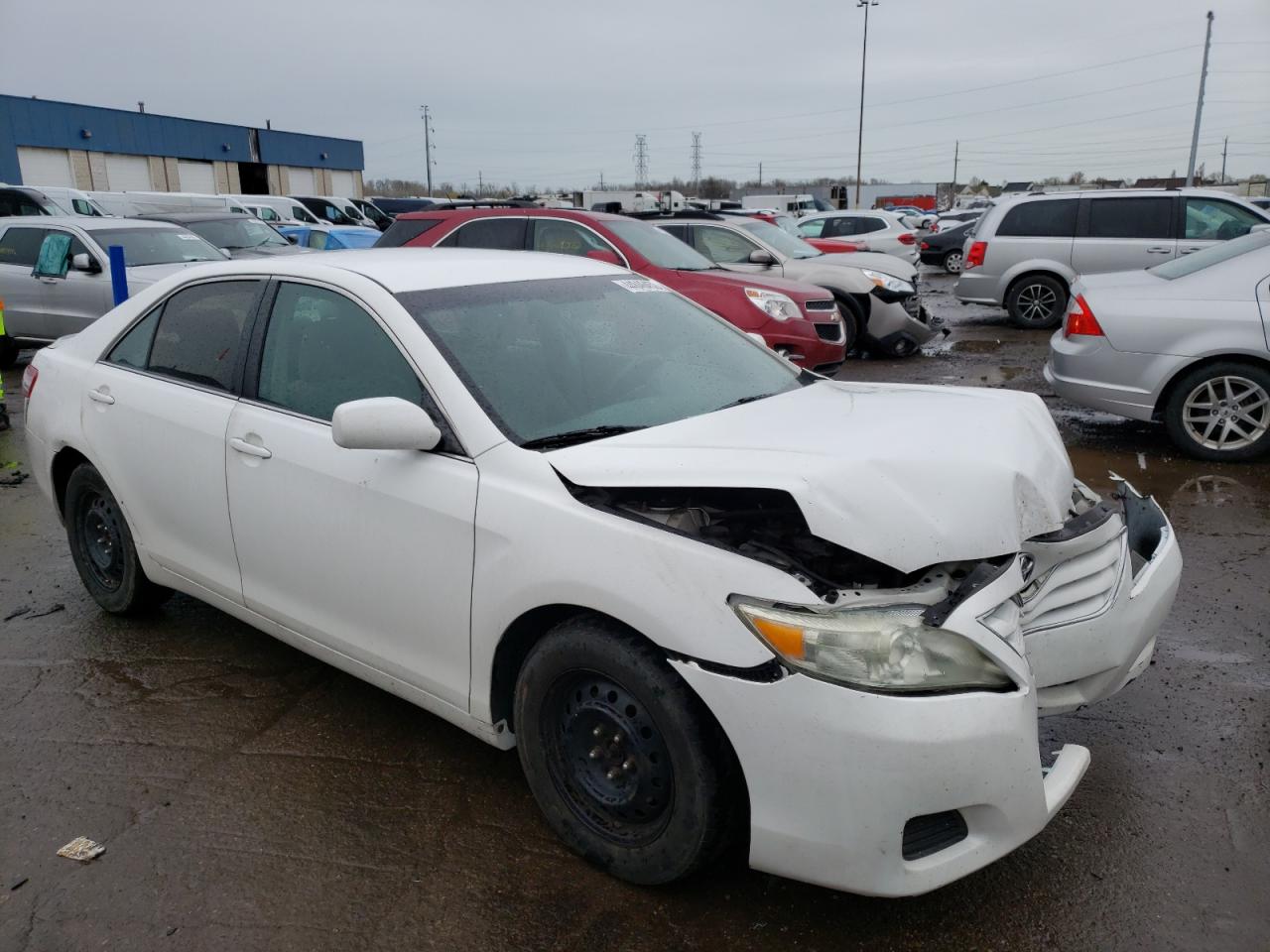 TOYOTA CAMRY BASE 2011 with VIN 4T1BF3EK5BU679371 - Photo from auction
