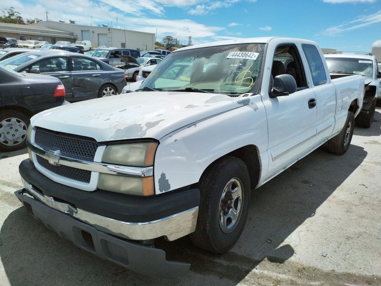 Photo 2 from auction – 2003 CHEVROLET SILVERADO with VIN 2GCEC19VX31106403