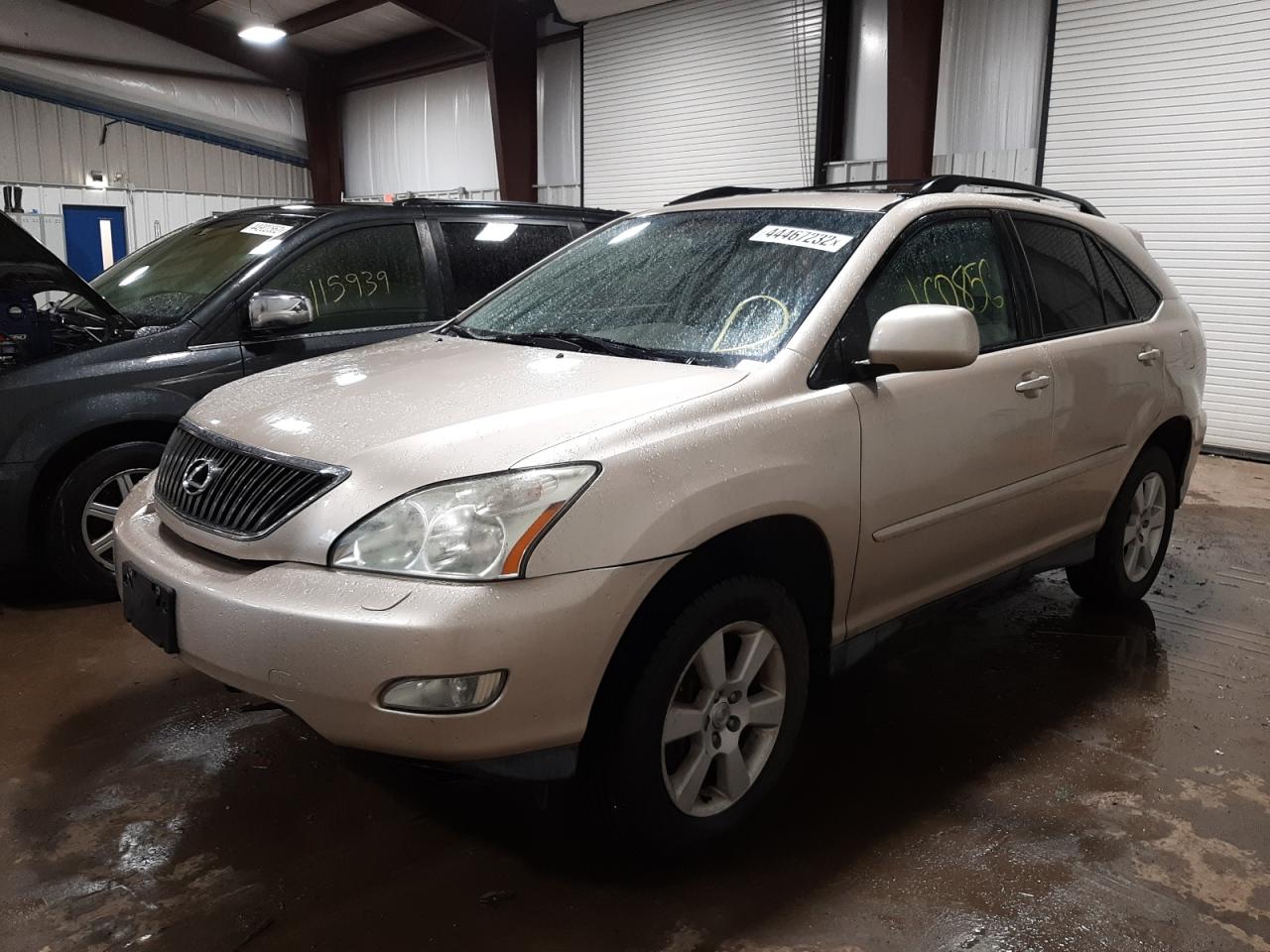 Photo 2 from auction – 2004 LEXUS RX 330 with VIN 2T2HA31U34C029034