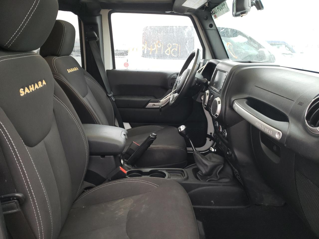 Photo 5 from auction – 2015 JEEP WRANGLER U with VIN 1C4BJWEG1FL511092
