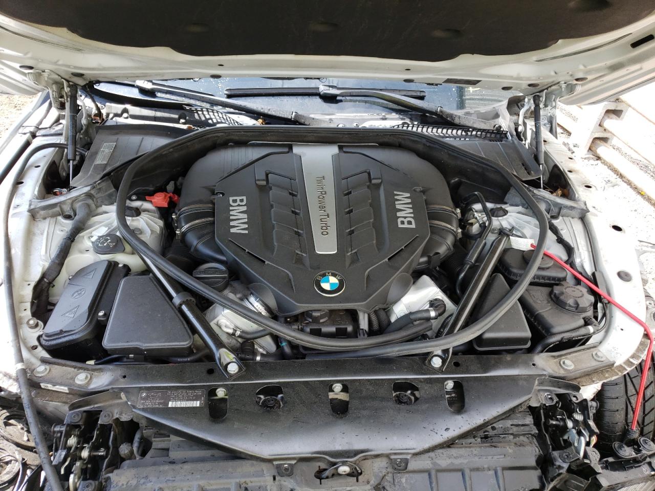 Photo 7 from auction – 2012 BMW 750 I with VIN WBAKA8C53CDV99823