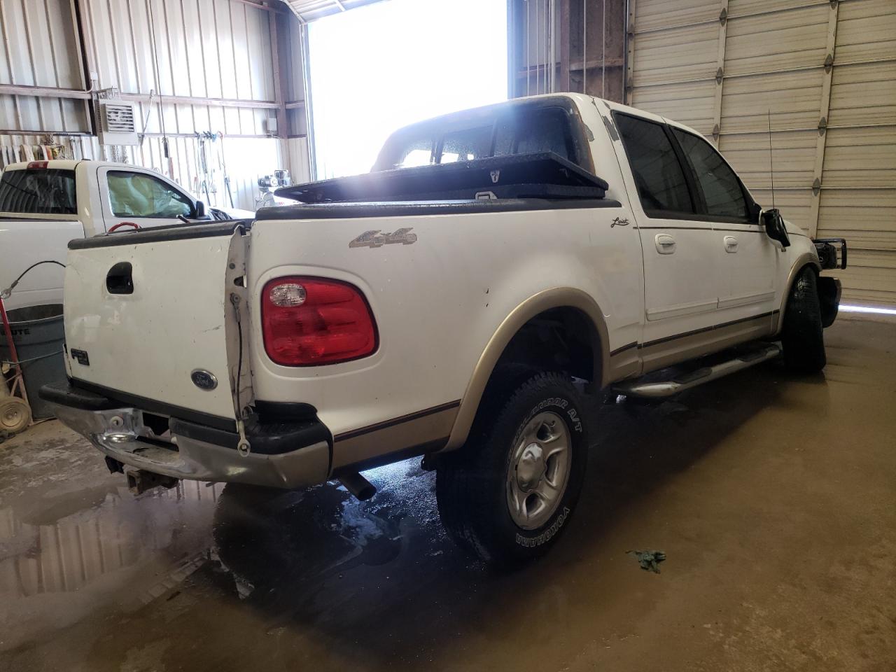 Photo 4 from auction – 2001 FORD F150 SUPER with VIN 1FTRW08L01KD59892