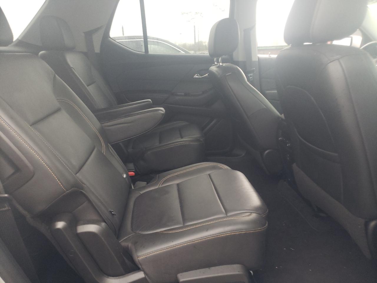 Photo 6 from auction – 2020 CHEVROLET TRAVERSE L with VIN 1GNERHKW2LJ225540