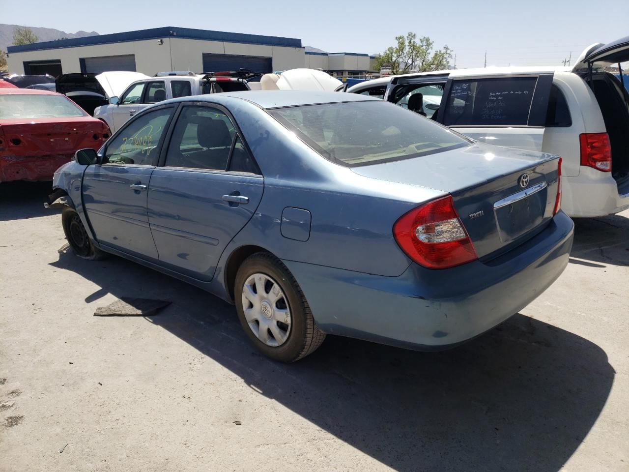 Photo 3 from auction – 2004 TOYOTA CAMRY LE with VIN 4T1BE32K94U922044