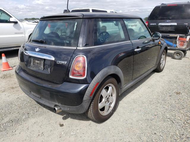 Photo 4 from auction – 2008 MINI COOPER with VIN WMWMF33518TT60393