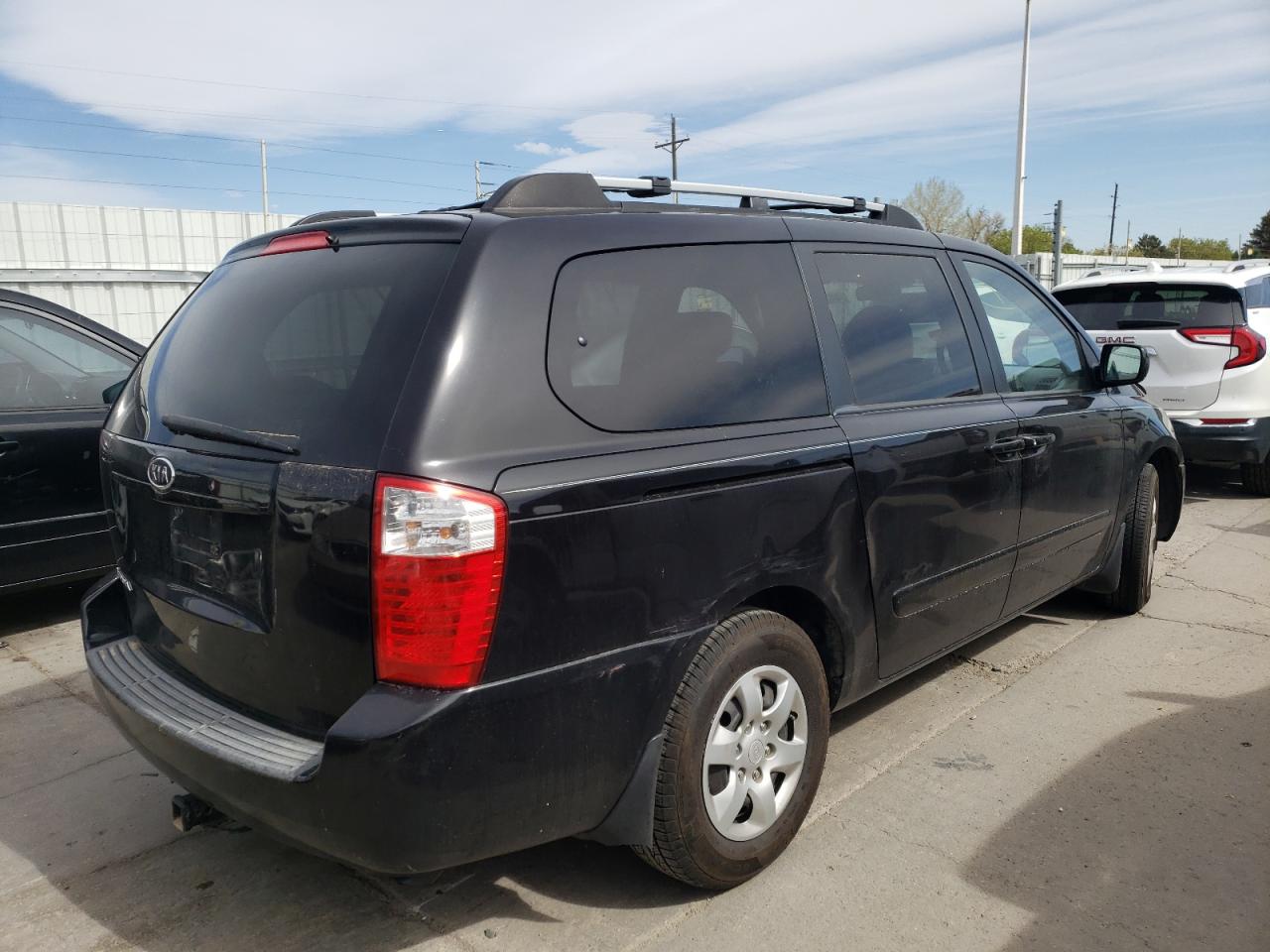 Photo 4 from auction – 2007 KIA SEDONA with VIN KNDMB233976188943