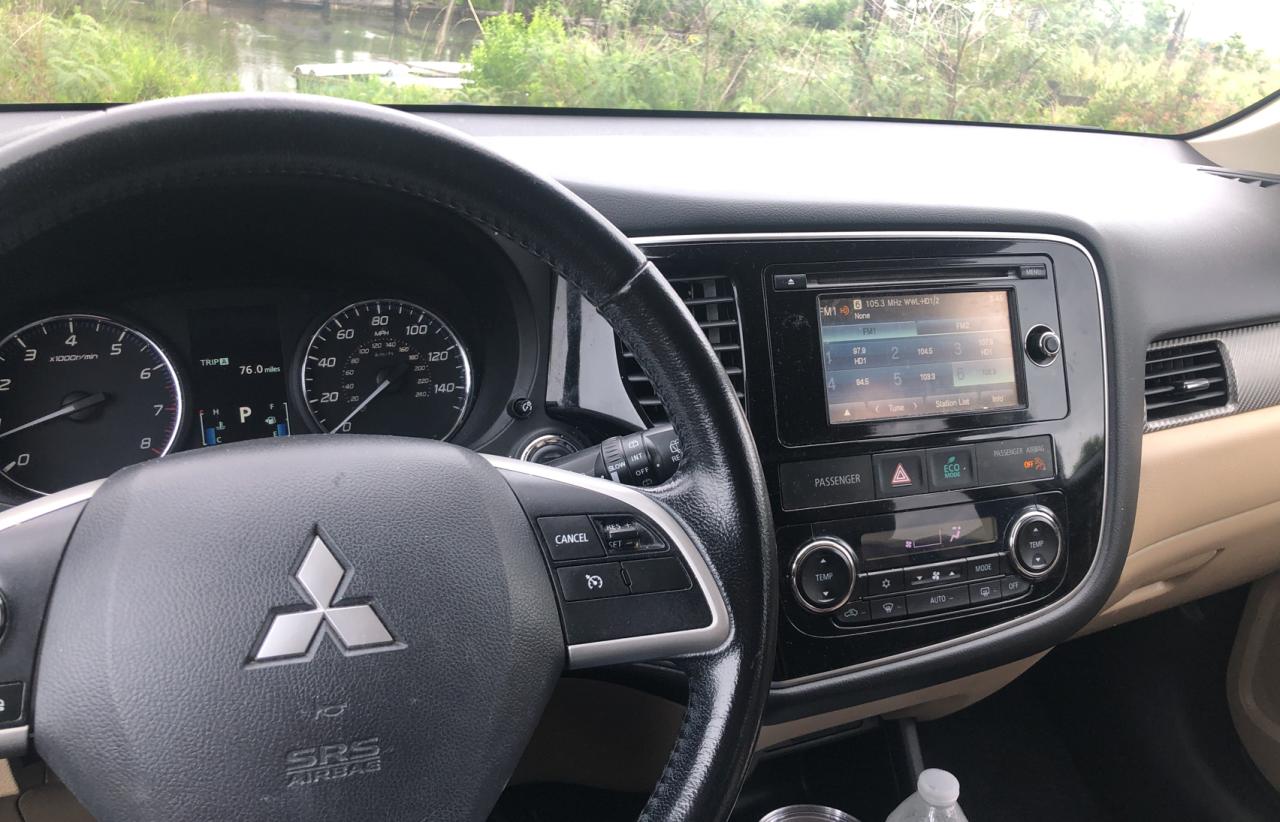 Photo 9 from auction – 2014 MITSUBISHI OUTLANDER with VIN JA4AD3A31EZ014733