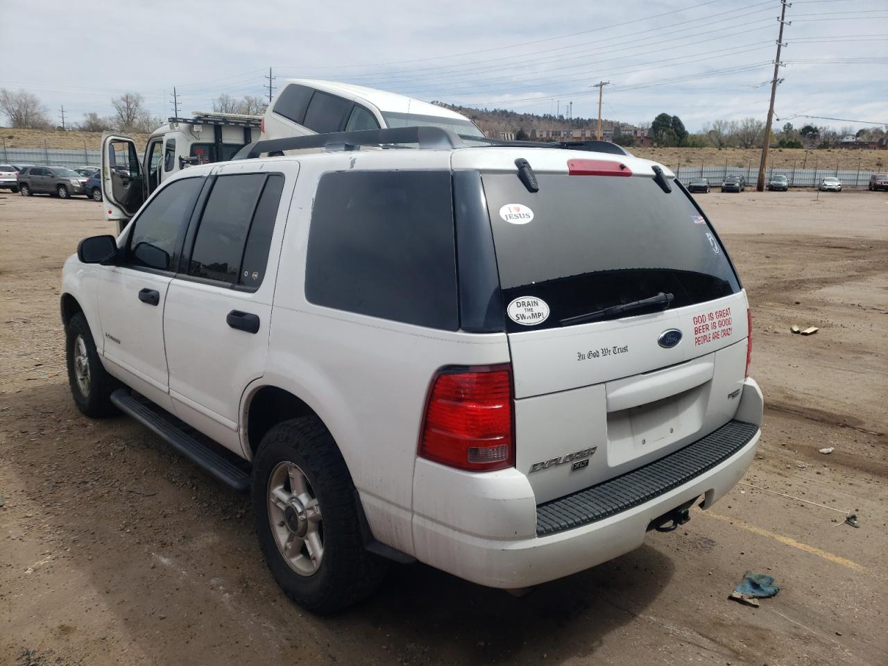 Photo 3 from auction – 2005 FORD EXPLORER X with VIN 1FMZU73K85UB84648