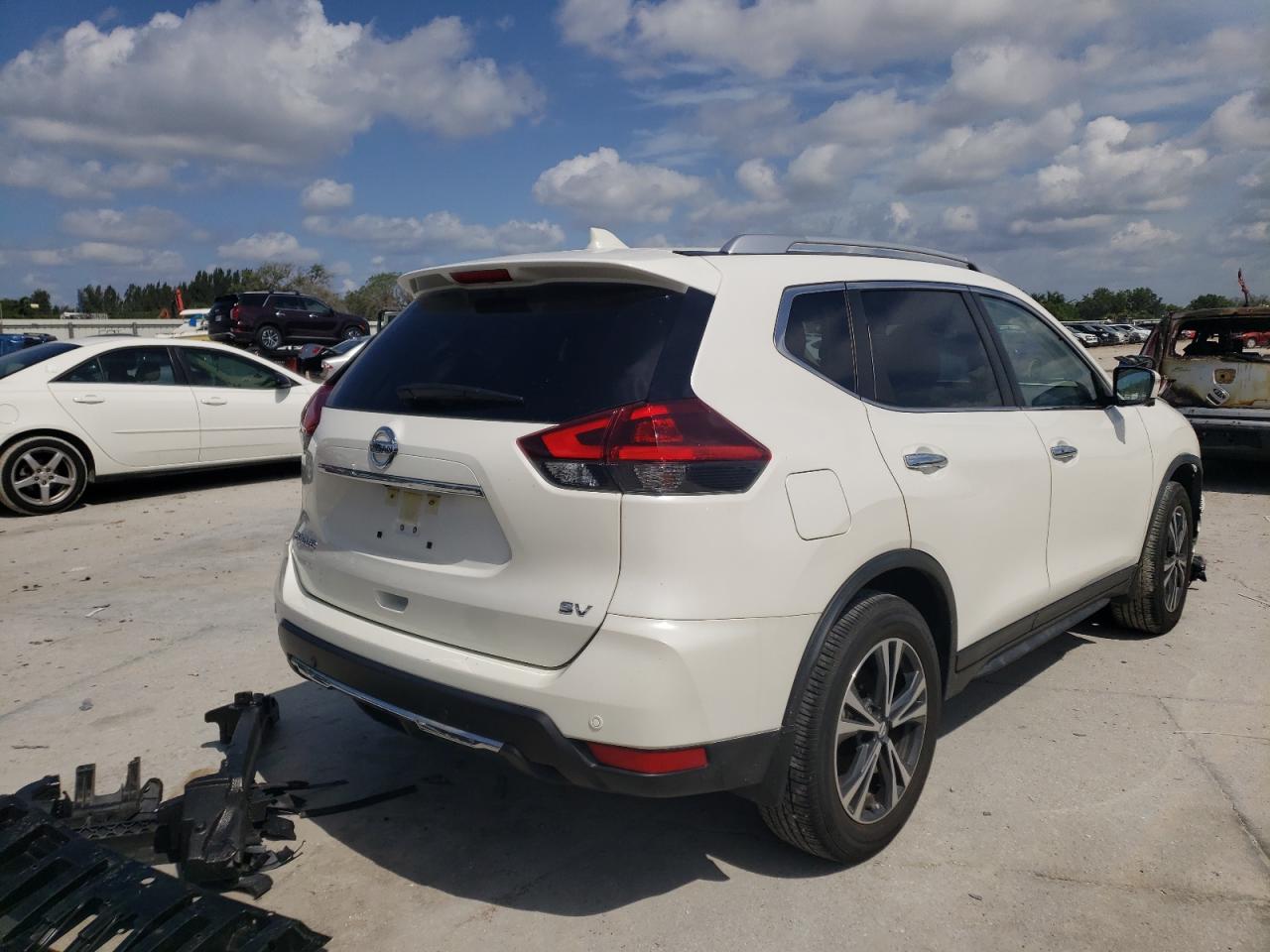Photo 4 from auction – 2020 NISSAN ROGUE S with VIN JN8AT2MT3LW006201