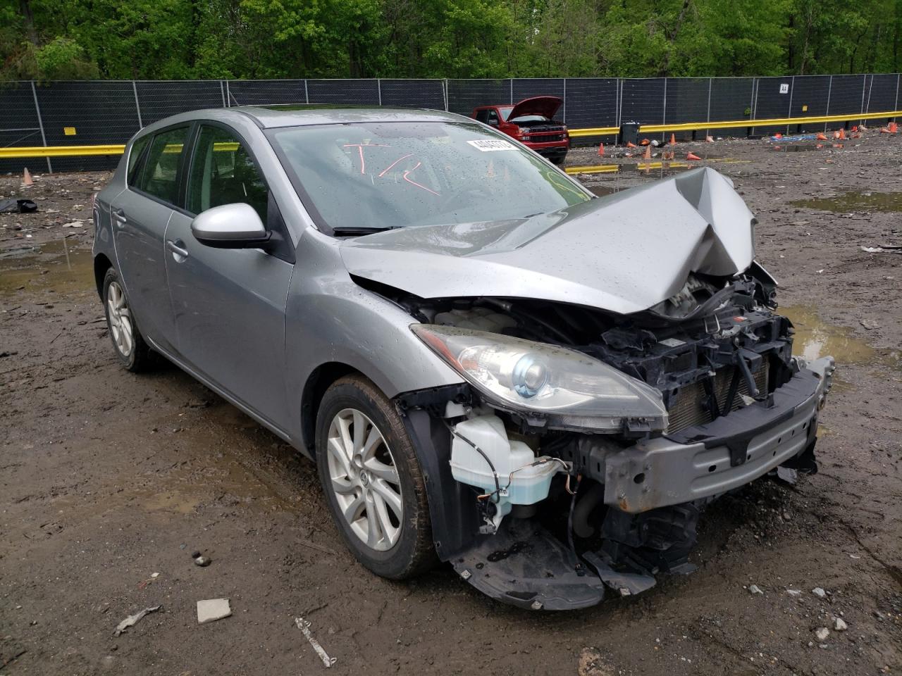 MAZDA 3 I 2012 with VIN JM1BL1M85C1652309 - Photo from auction