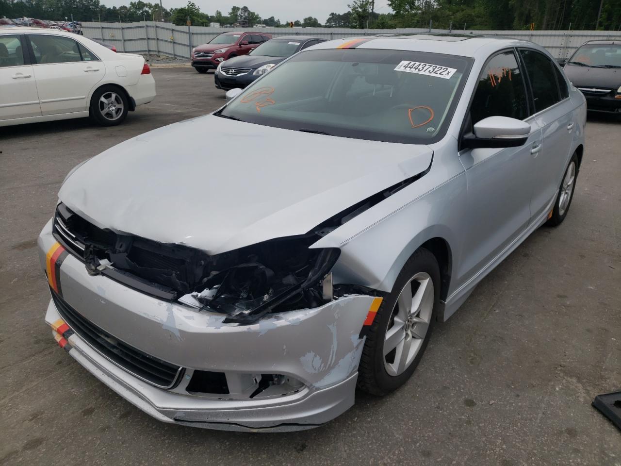 Photo 2 from auction – 2014 VOLKSWAGEN JETTA SE with VIN 3VWD07AJ2EM428879