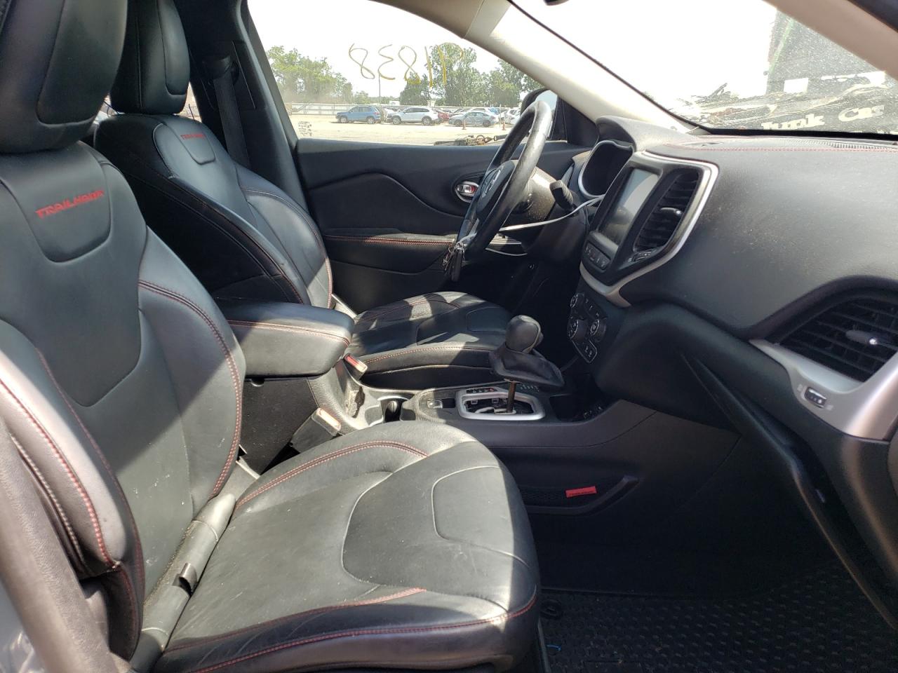 Photo 5 from auction – 2014 JEEP CHEROKEE T with VIN 1C4PJMBS4EW171890
