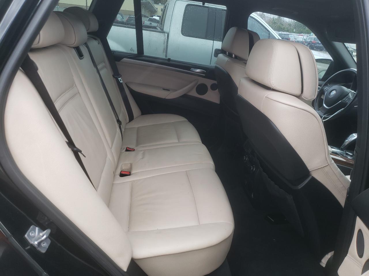 Photo 6 from auction – 2012 BMW X5 XDRIVE5 with VIN 5UXZV8C51CL422911