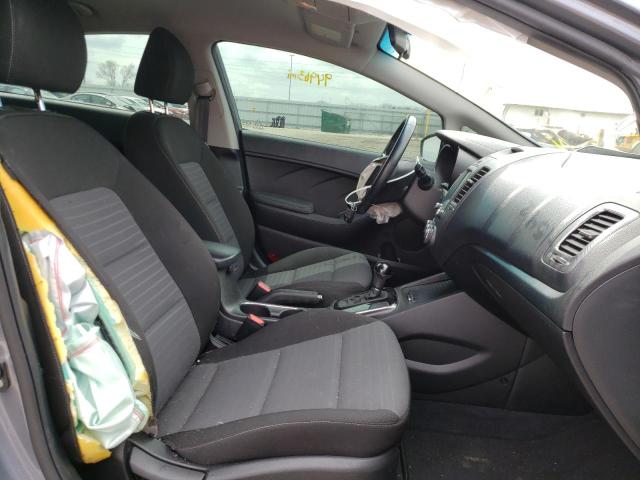 Photo 5 from auction – 2017 KIA FORTE LX with VIN 3KPFL4A76HE059898