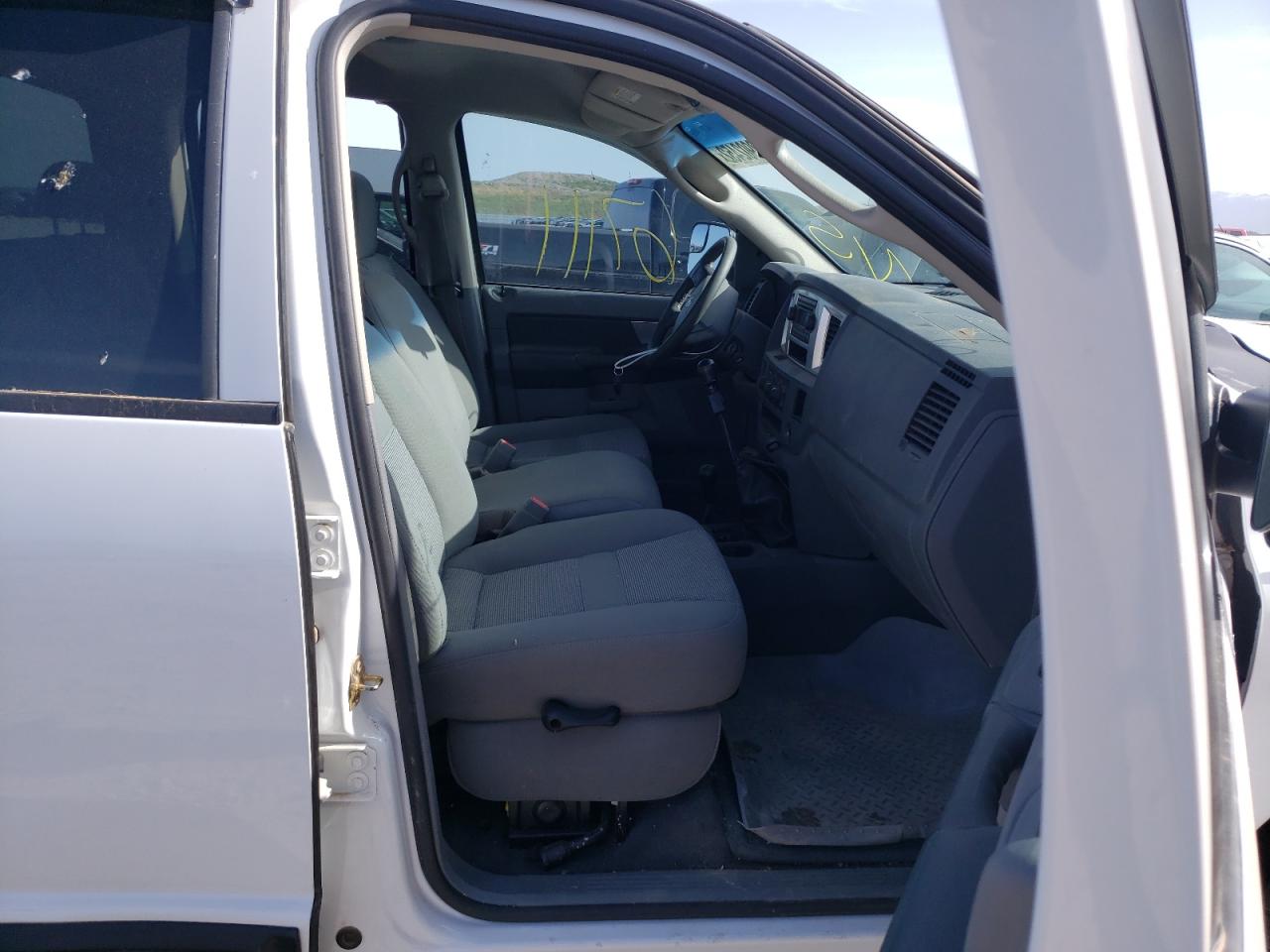 Photo 5 from auction – 2007 DODGE RAM 3500 S with VIN 3D7MX38C07G736204