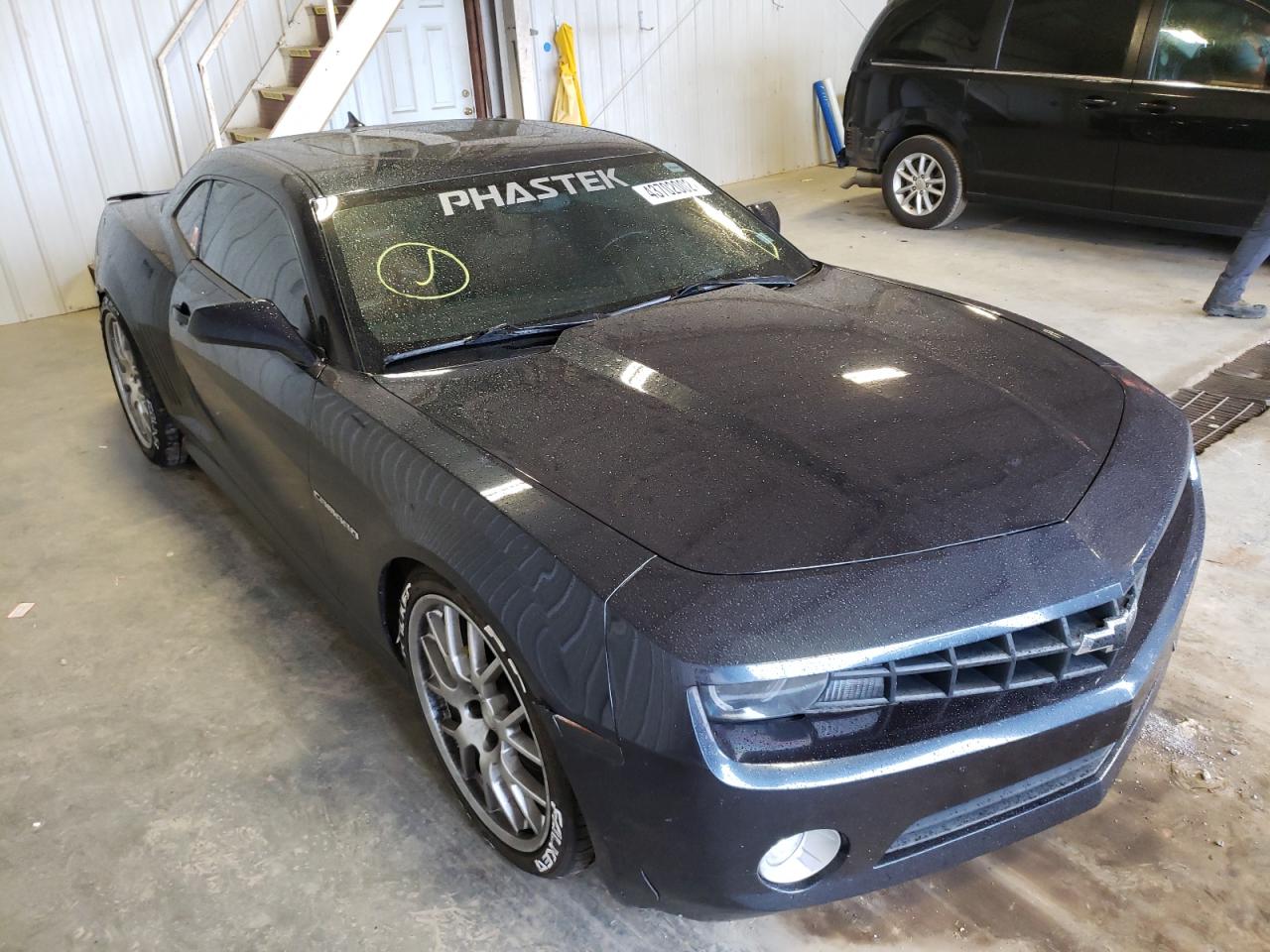 CHEVROLET CAMARO LT 2013 with VIN 2G1FC1E32D9180113 - Photo from auction
