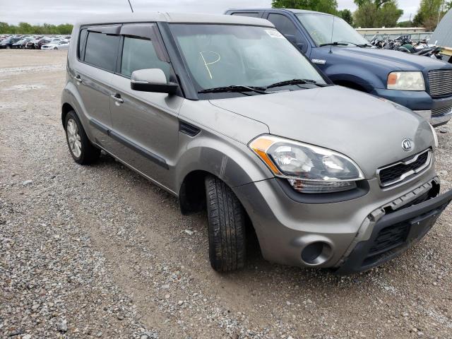 KIA SOUL + 2013 with VIN KNDJT2A60D7620726 - Photo from auction