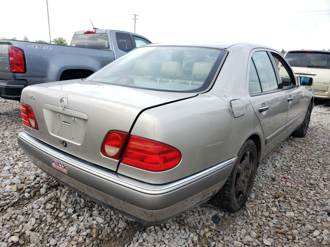 Photo 4 from auction – 1997 MERCEDES-BENZ E 320 with VIN WDBJF55F1VA394637