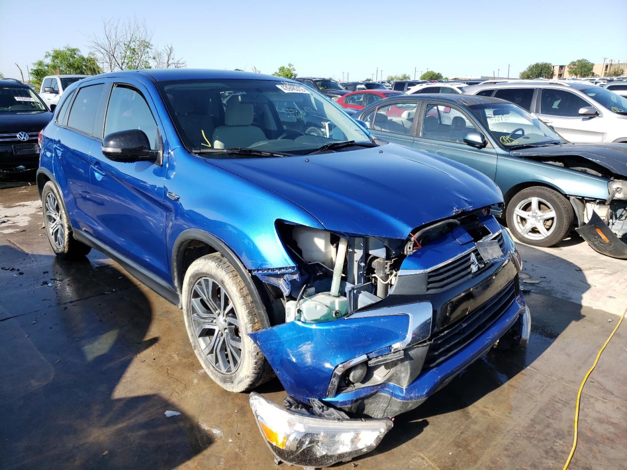 MITSUBISHI OUTLANDER 2017 with VIN JA4AP3AU3HZ025849 - Photo from auction