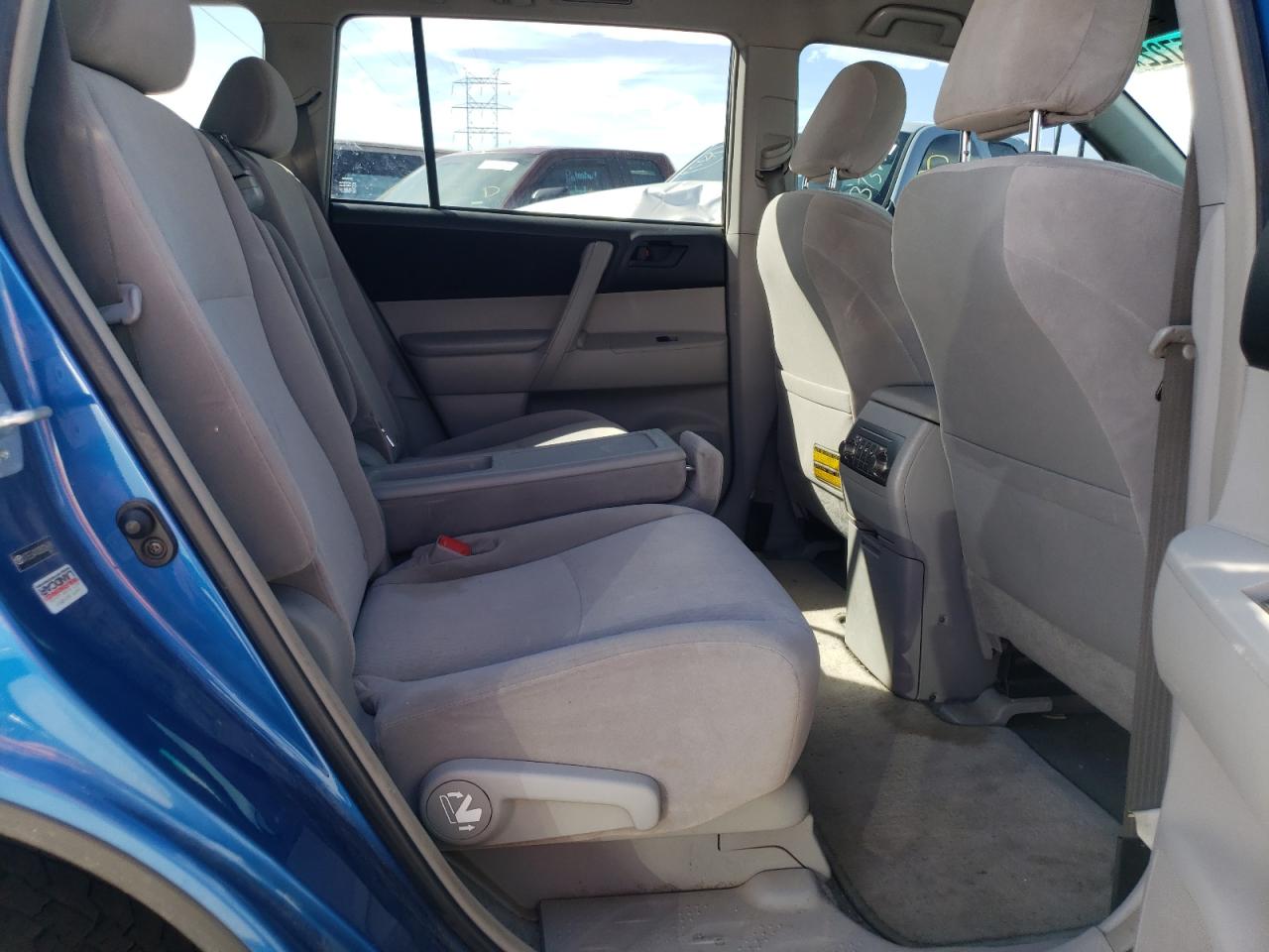 Photo 6 from auction – 2008 TOYOTA HIGHLANDER with VIN JTEES41A382026781