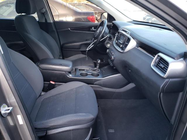 Photo 5 from auction – 2016 KIA SORENTO LX with VIN 5XYPG4A39GG157802