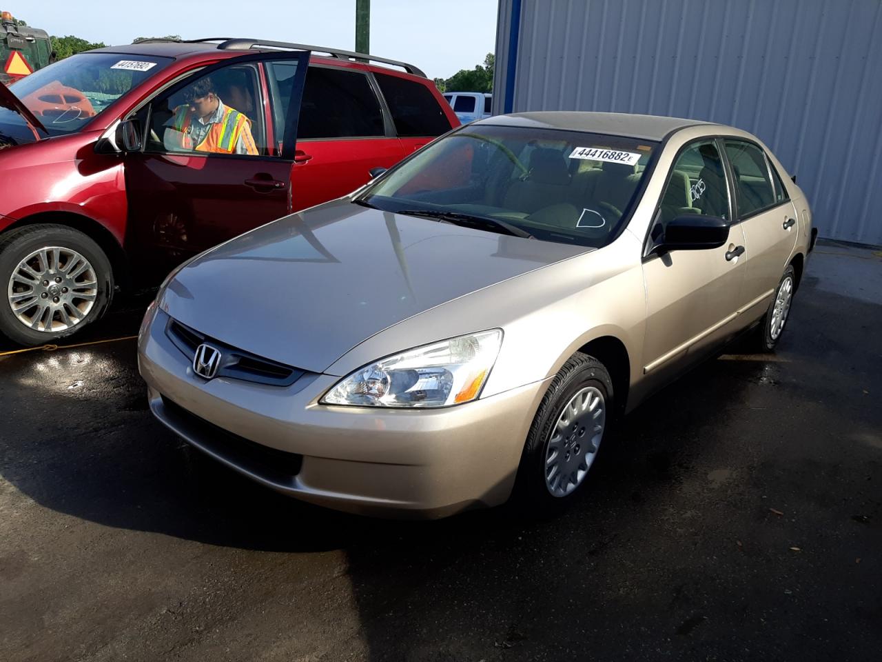 Photo 2 from auction – 2003 HONDA ACCORD DX with VIN 1HGCM56103A050248
