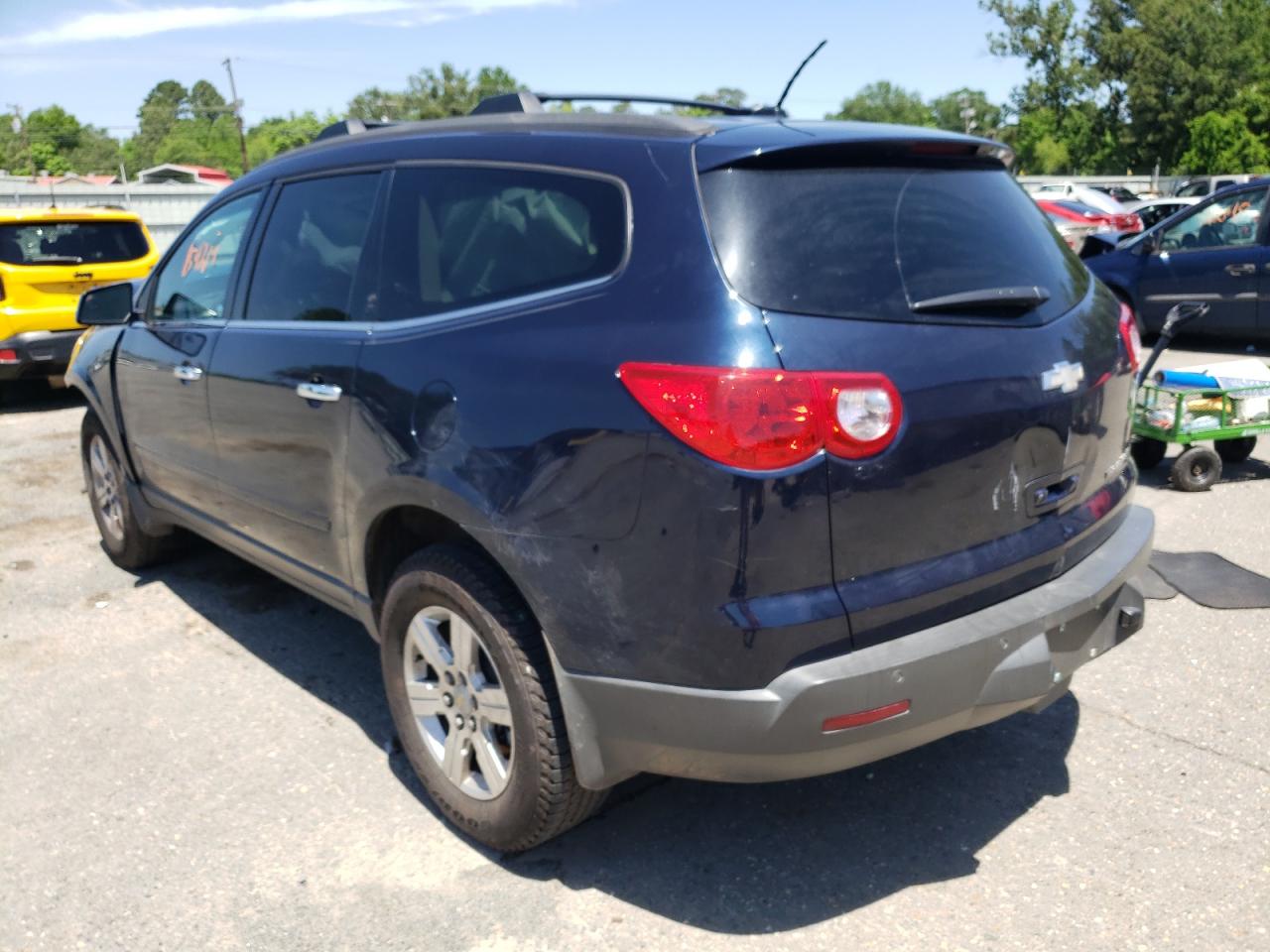 Photo 3 from auction – 2012 CHEVROLET TRAVERSE L with VIN 1GNKRGED4CJ192578