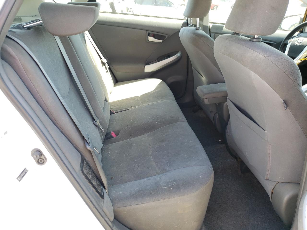 Photo 6 from auction – 2011 TOYOTA PRIUS with VIN JTDKN3DU2B5337946