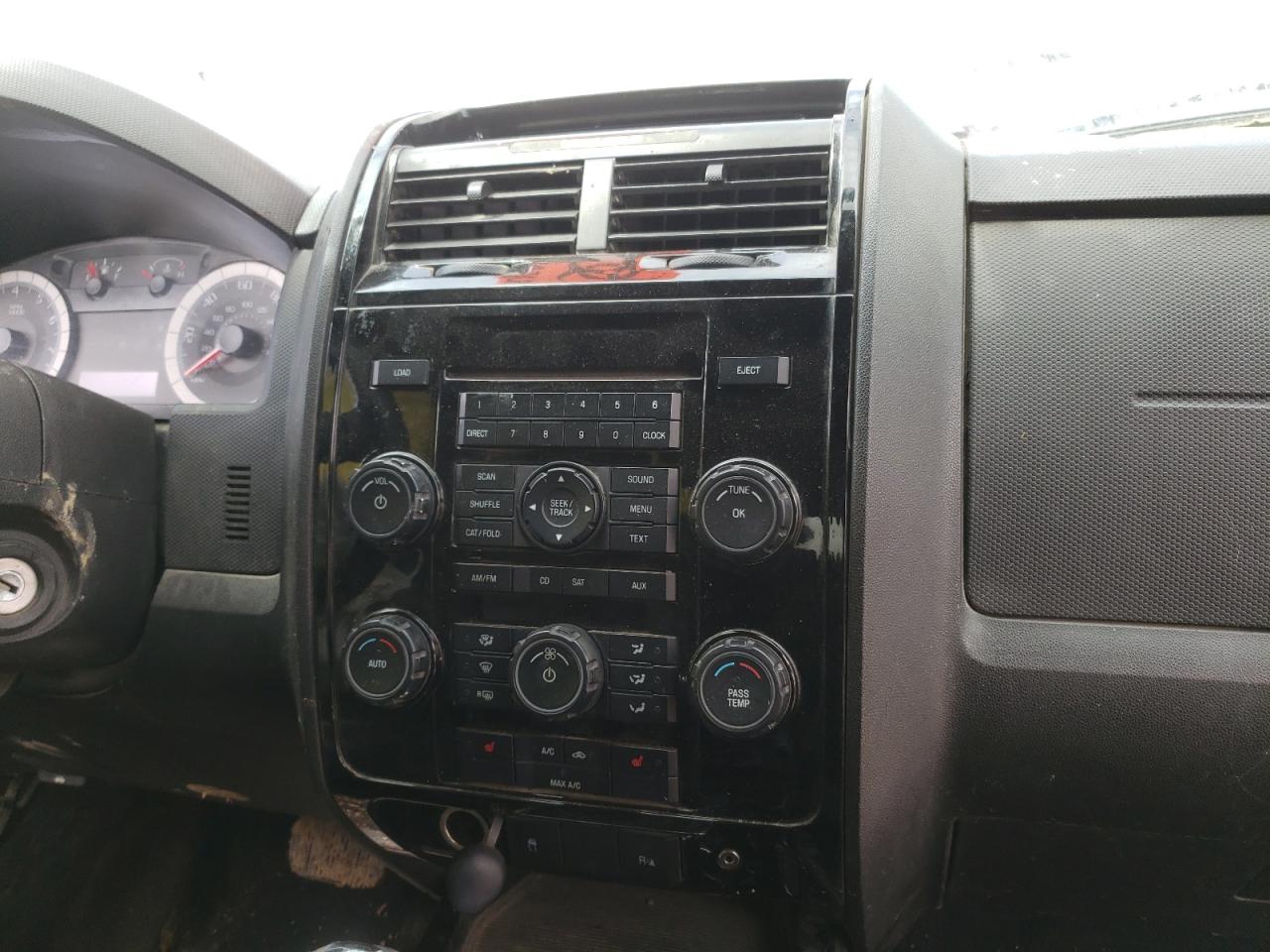 Photo 9 from auction – 2008 FORD ESCAPE LIM with VIN 1FMCU94128KE10562