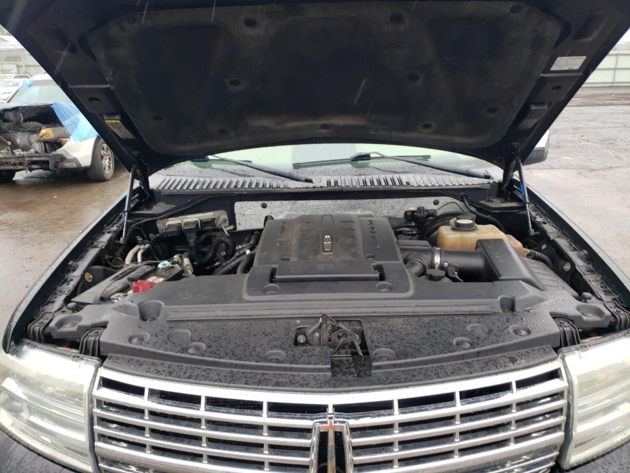 Photo 7 from auction – 2008 LINCOLN NAVIGATOR with VIN 5LMFU28578LJ18186