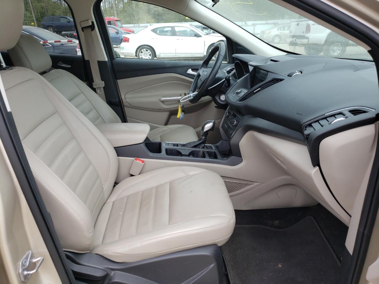 Photo 5 from auction – 2018 FORD ESCAPE SEL with VIN 1FMCU0HD7JUA02407