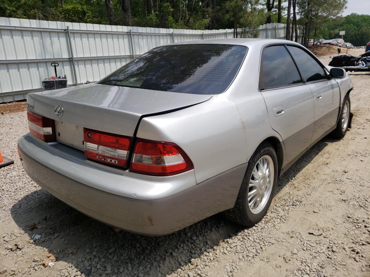 Фото 4 с аукциона – 2001 LEXUS ES 300 с VIN JT8BF28G710298647