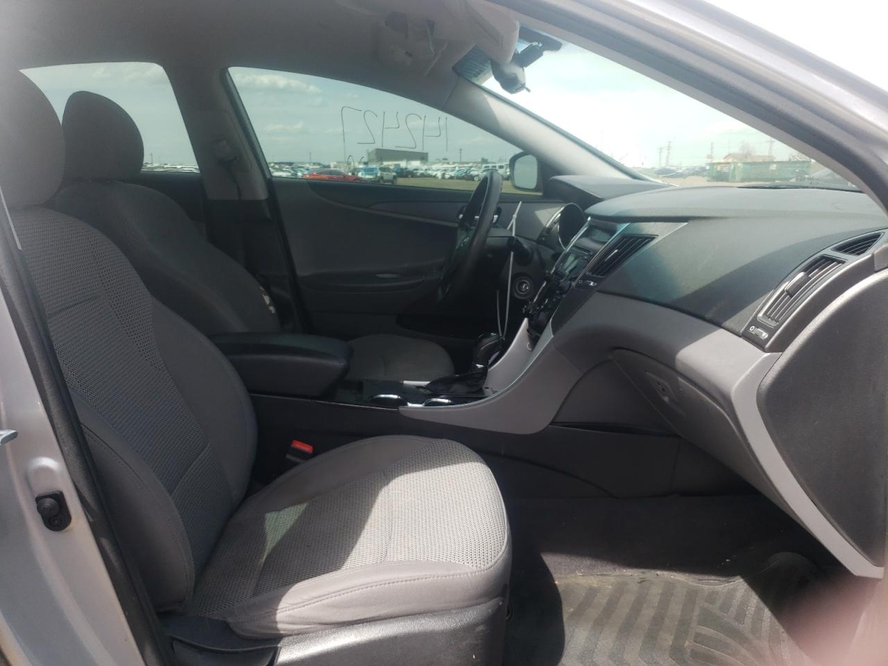 Photo 5 from auction – 2012 HYUNDAI SONATA GLS with VIN 5NPEB4AC5CH400160
