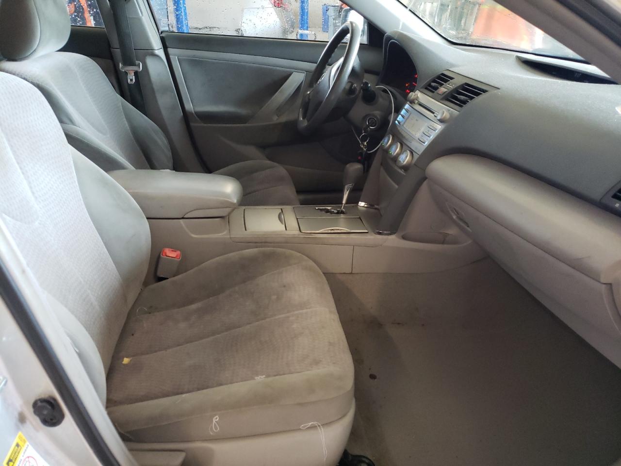 Photo 5 from auction – 2011 TOYOTA CAMRY BASE with VIN 4T4BF3EK7BR212944