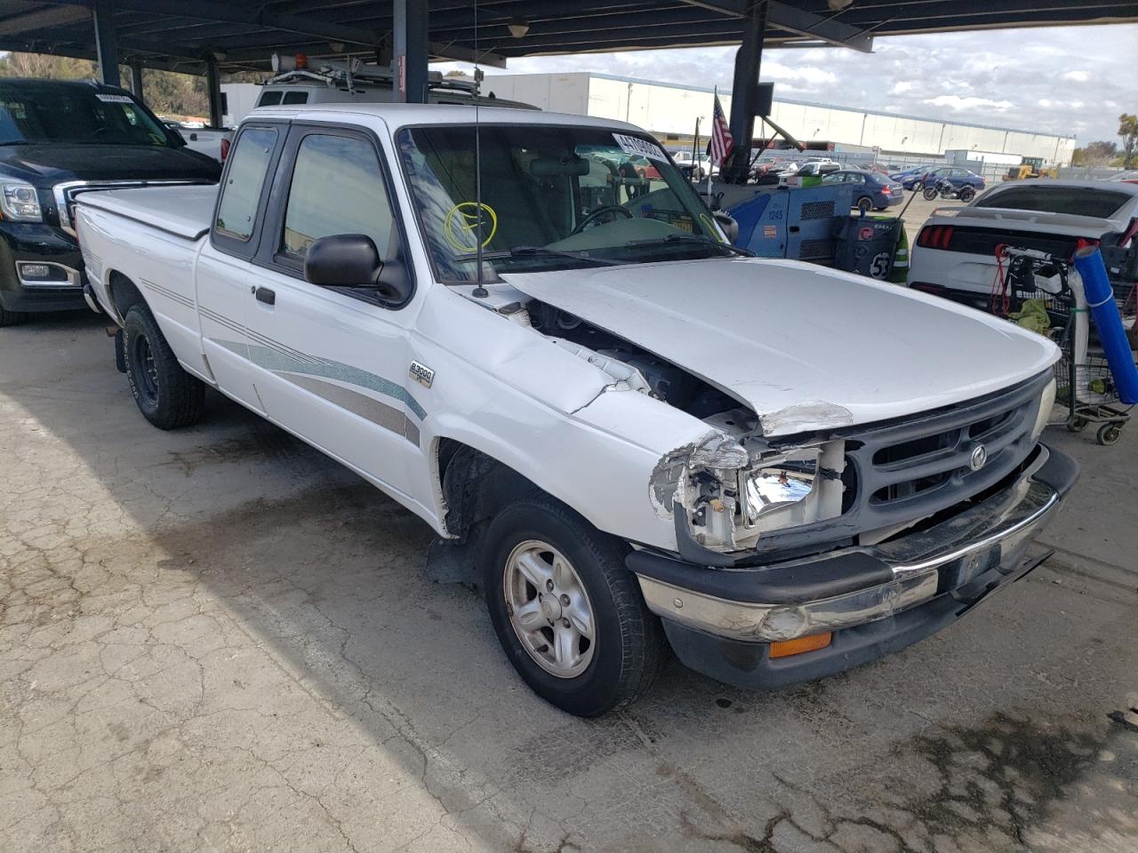 MAZDA B3000 CAB 1996 with VIN 4F4CR16U8TTM14317 - Photo from auction
