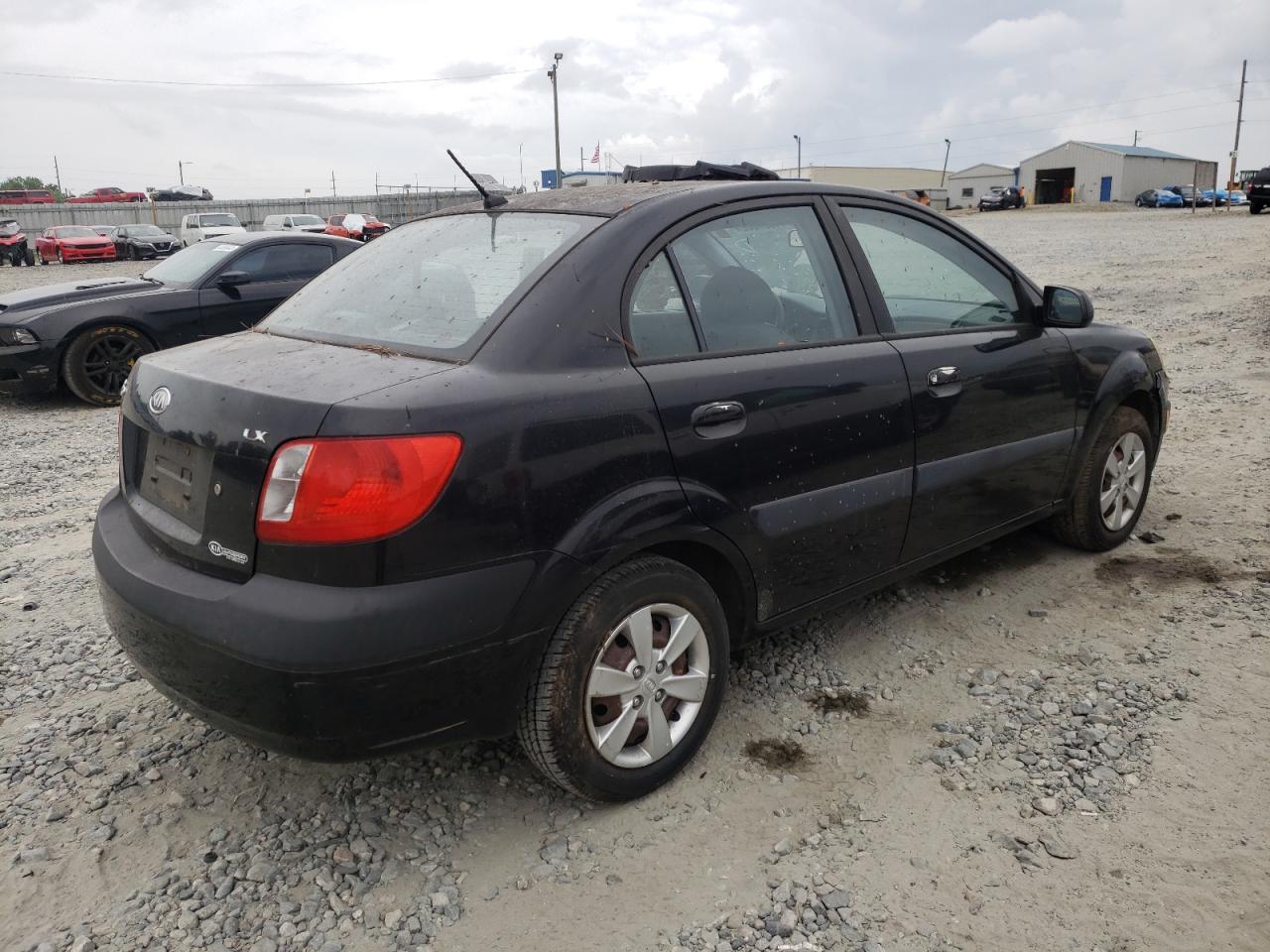 Photo 4 from auction – 2008 KIA RIO BASE with VIN KNADE123686353784