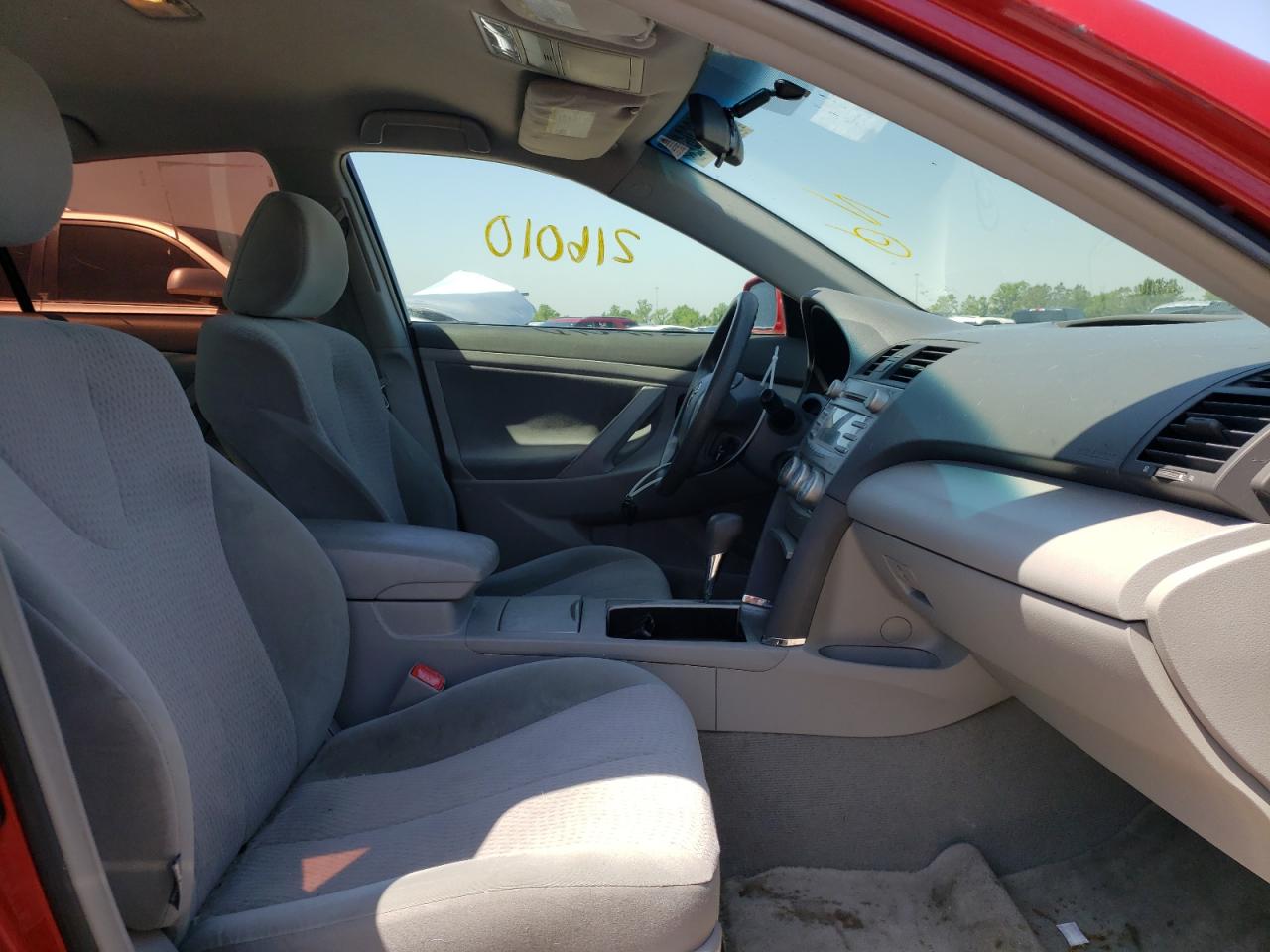 Photo 5 from auction – 2010 TOYOTA CAMRY BASE with VIN 4T4BF3EK2AR070467