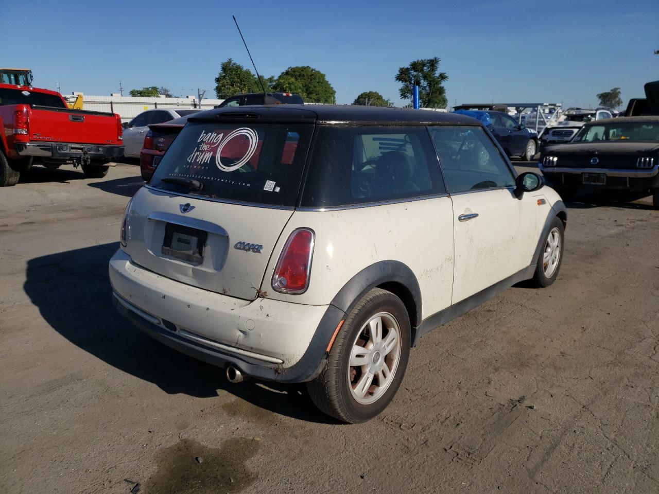 Photo 4 from auction – 2006 MINI COOPER with VIN WMWRC33556TK16003