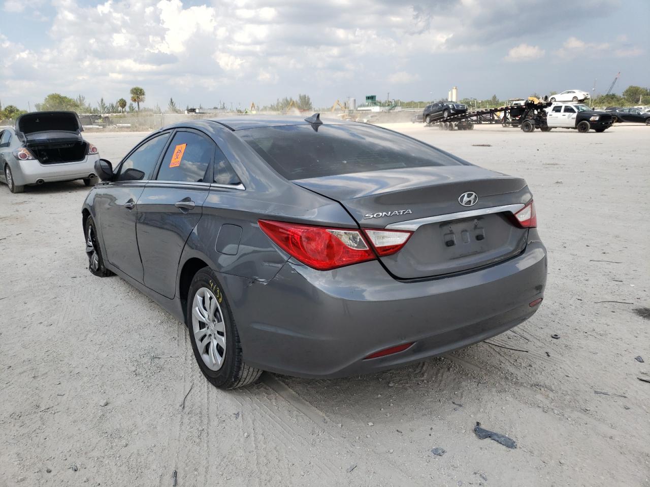 Photo 3 from auction – 2013 HYUNDAI SONATA GLS with VIN 5NPEB4AC1DH506512