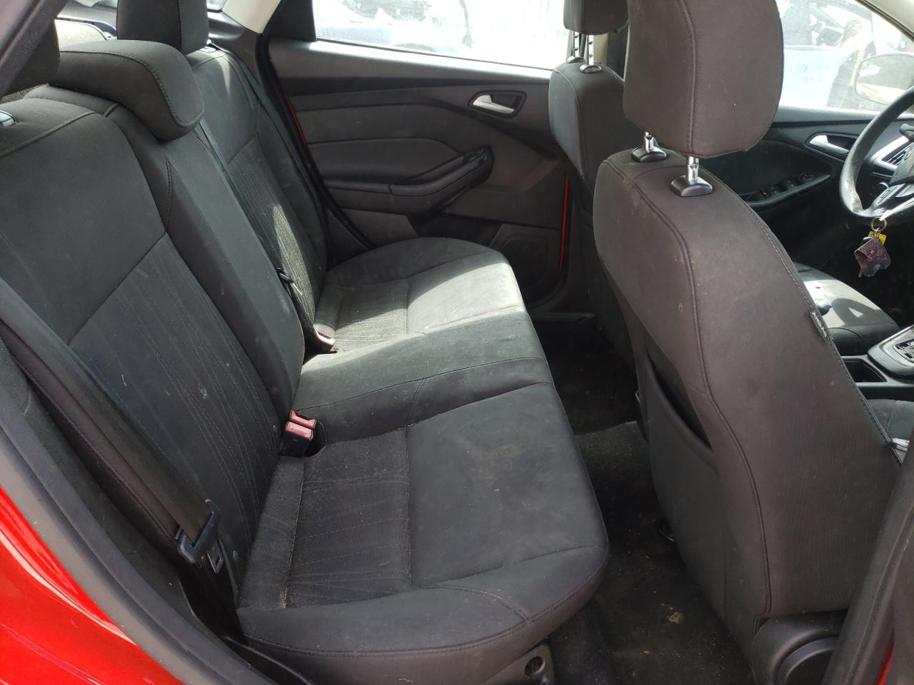 Photo 6 from auction – 2016 FORD FOCUS SE with VIN 1FADP3F26GL263387