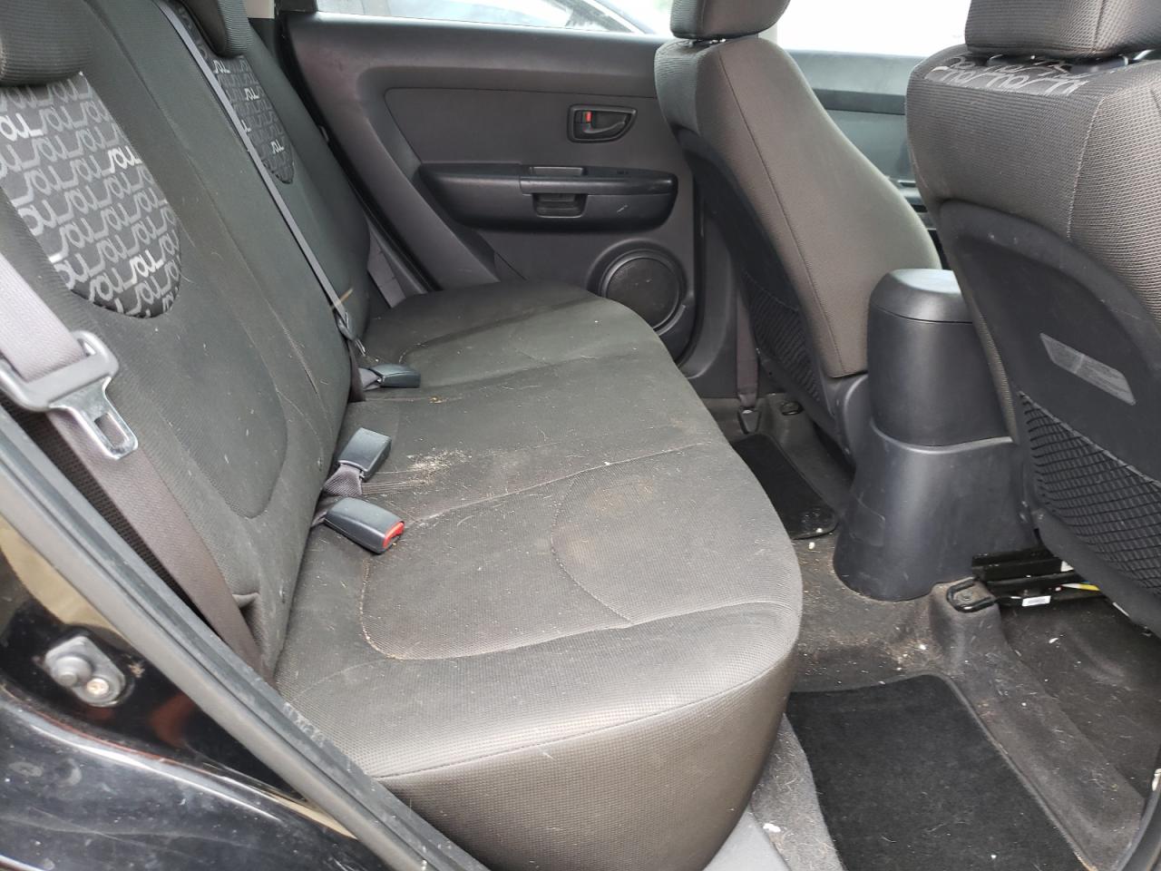 Photo 6 from auction – 2010 KIA SOUL + with VIN KNDJT2A27A7032413