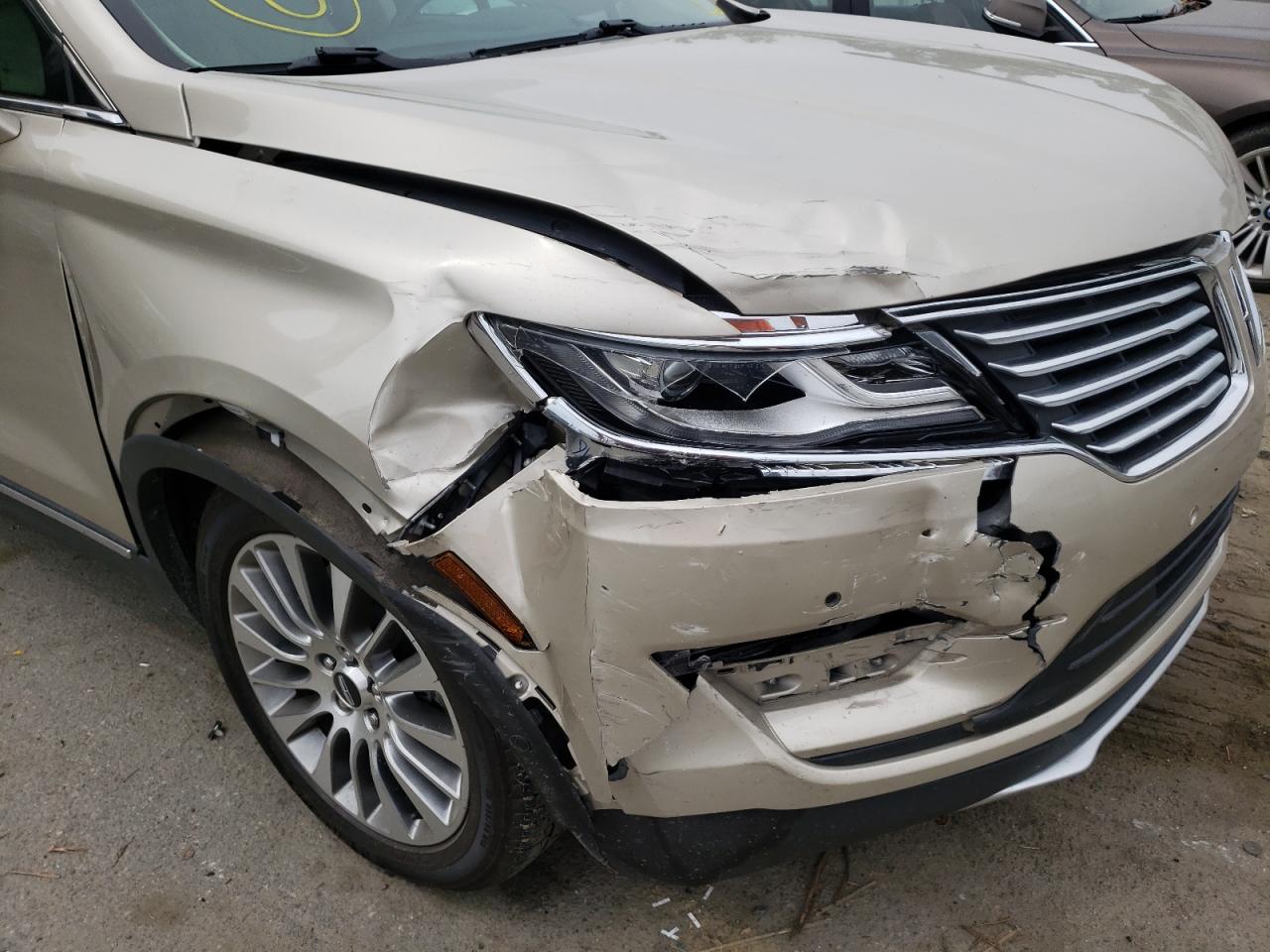 Photo 9 from auction – 2017 LINCOLN MKC RESERV with VIN 5LMCJ3C96HUL16022