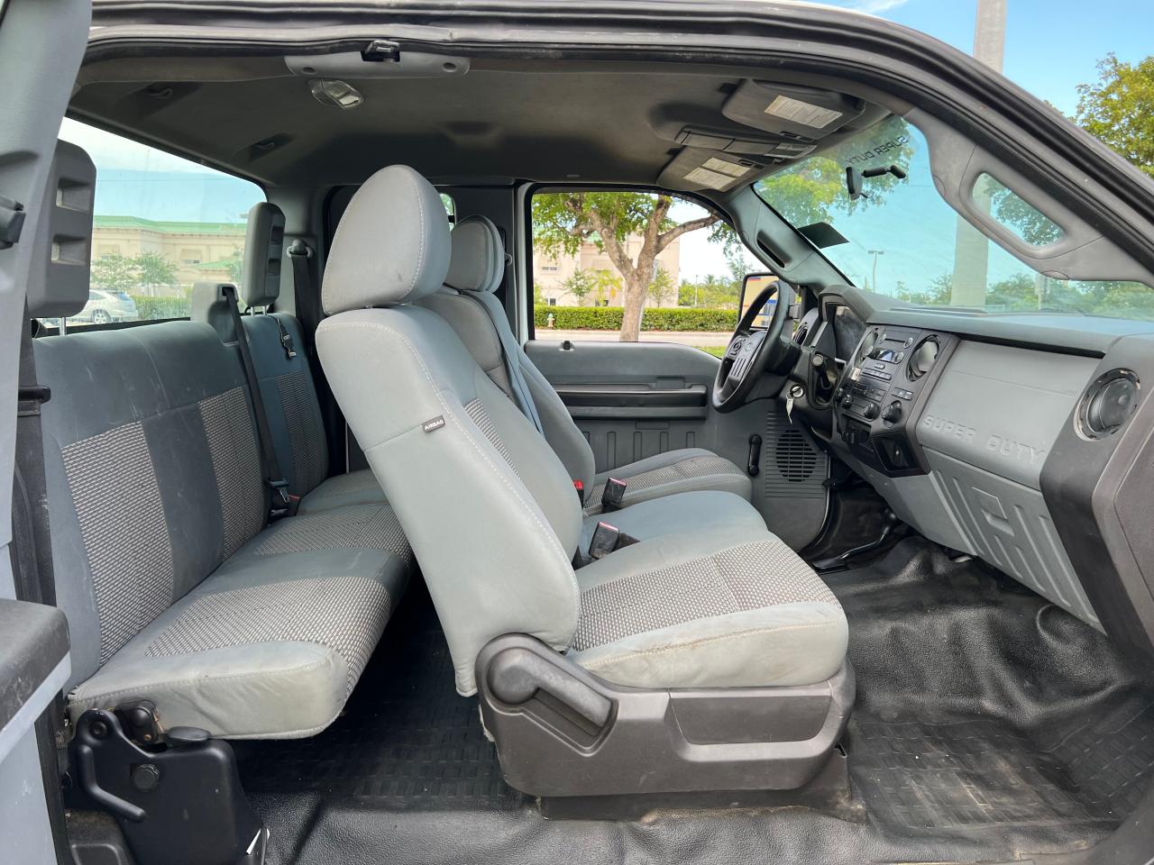 Photo 6 from auction – 2012 FORD F250 SUPER with VIN 1FT7X2B65CEB41872